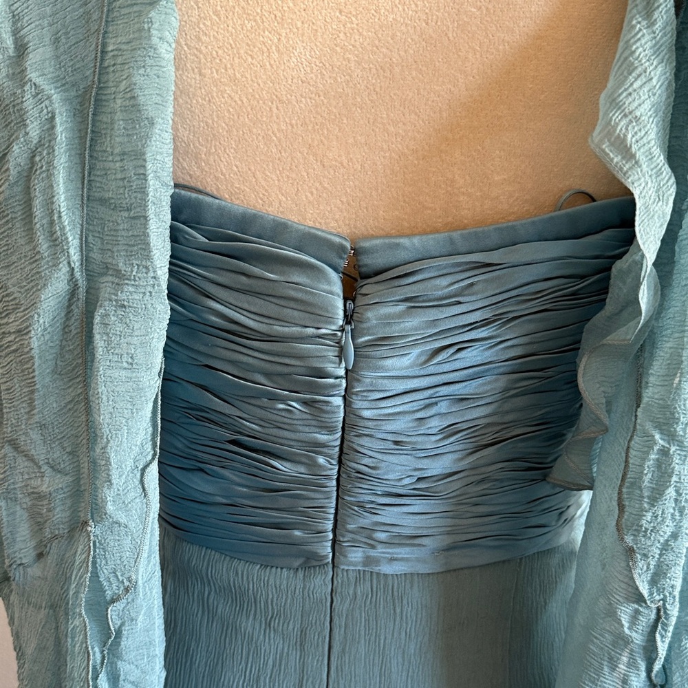 Carlos Miele Strapless Dusty Blue Floral-Appliqué Evening Dress - Picture 5 of 12